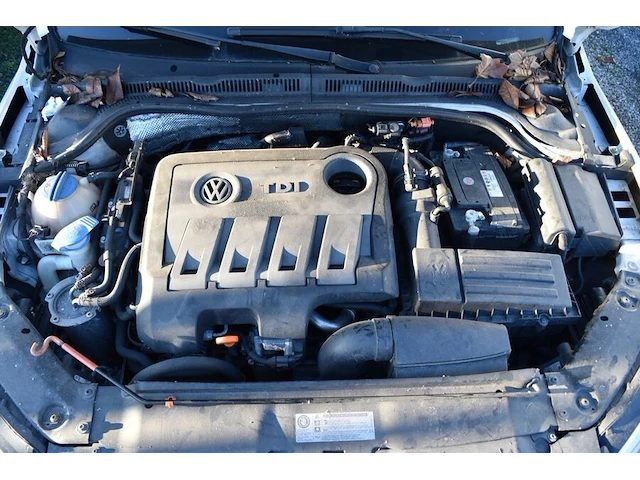 Personenwagen volkswagen jetta, type 16, variant aacffbx0, versie fm6fm62q025n7mgn1vr0, ch.nr. wvwzzz16zbm086090, bj.21.06.2011 (sleutel, boorddocumenten: geen inschrijvingsbewijs (roze formulier), gelijkvormigheidsattest) - afbeelding 8 van  30