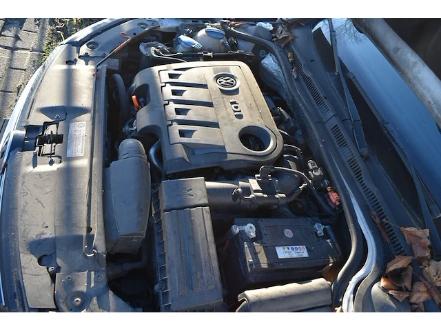 Personenwagen volkswagen jetta, type 16, variant aacffbx0, versie fm6fm62q025n7mgn1vr0, ch.nr. wvwzzz16zbm086090, bj.21.06.2011 (sleutel, boorddocumenten: geen inschrijvingsbewijs (roze formulier), gelijkvormigheidsattest) - afbeelding 9 van  30