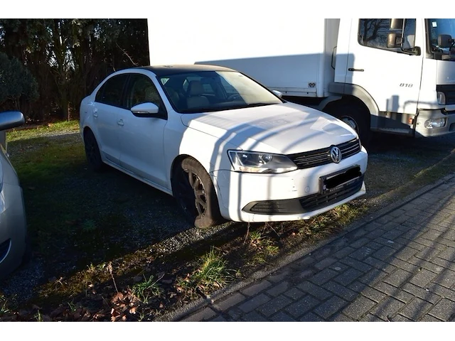 Personenwagen volkswagen jetta, type 16, variant aacffbx0, versie fm6fm62q025n7mgn1vr0, ch.nr. wvwzzz16zbm086090, bj.21.06.2011 (sleutel, boorddocumenten: geen inschrijvingsbewijs (roze formulier), gelijkvormigheidsattest) - afbeelding 19 van  30