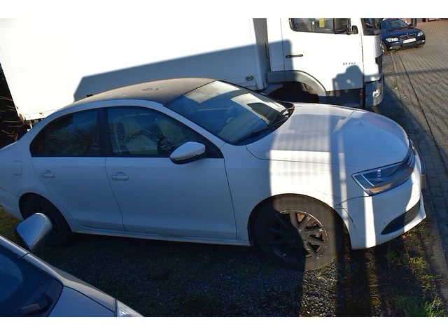 Personenwagen volkswagen jetta, type 16, variant aacffbx0, versie fm6fm62q025n7mgn1vr0, ch.nr. wvwzzz16zbm086090, bj.21.06.2011 (sleutel, boorddocumenten: geen inschrijvingsbewijs (roze formulier), gelijkvormigheidsattest) - afbeelding 20 van  30