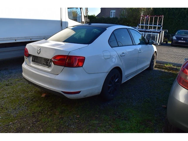 Personenwagen volkswagen jetta, type 16, variant aacffbx0, versie fm6fm62q025n7mgn1vr0, ch.nr. wvwzzz16zbm086090, bj.21.06.2011 (sleutel, boorddocumenten: geen inschrijvingsbewijs (roze formulier), gelijkvormigheidsattest) - afbeelding 21 van  30