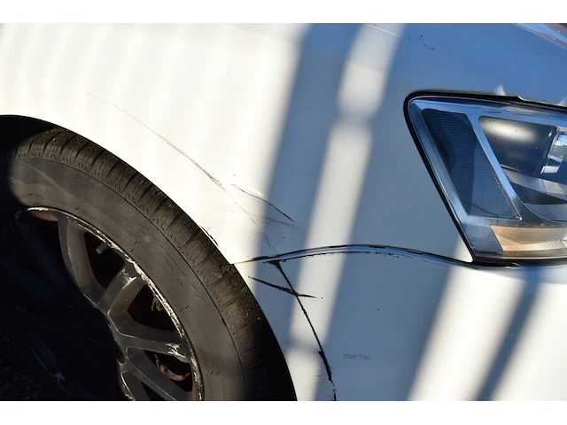 Personenwagen volkswagen jetta, type 16, variant aacffbx0, versie fm6fm62q025n7mgn1vr0, ch.nr. wvwzzz16zbm086090, bj.21.06.2011 (sleutel, boorddocumenten: geen inschrijvingsbewijs (roze formulier), gelijkvormigheidsattest) - afbeelding 25 van  30