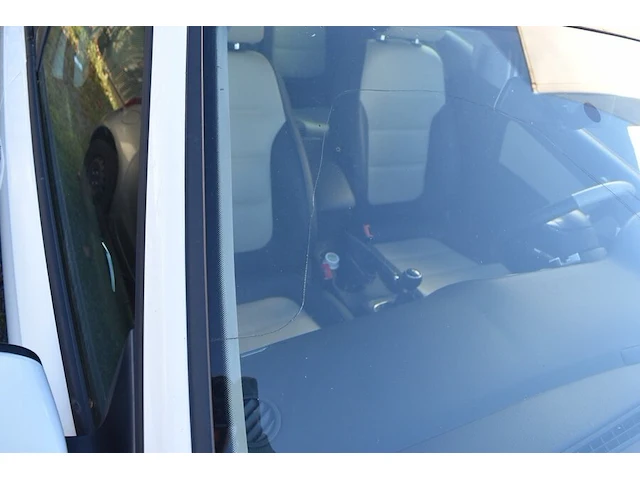 Personenwagen volkswagen jetta, type 16, variant aacffbx0, versie fm6fm62q025n7mgn1vr0, ch.nr. wvwzzz16zbm086090, bj.21.06.2011 (sleutel, boorddocumenten: geen inschrijvingsbewijs (roze formulier), gelijkvormigheidsattest) - afbeelding 26 van  30