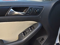 Personenwagen volkswagen jetta, type 16, variant aacffbx0, versie fm6fm62q025n7mgn1vr0, ch.nr. wvwzzz16zbm086090, bj.21.06.2011 (sleutel, boorddocumenten: geen inschrijvingsbewijs (roze formulier), gelijkvormigheidsattest) - afbeelding 29 van  30