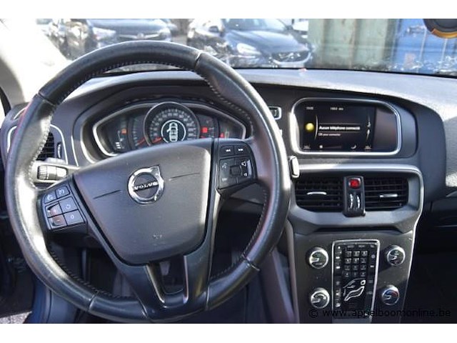 Personenwagen volvo, v40, datum eerste insch 08/11/2017, yv1mv7481j2466882, 1969cm³, 88kw, diesel, euro 6b, kilometerstand 194787km - afbeelding 4 van  17