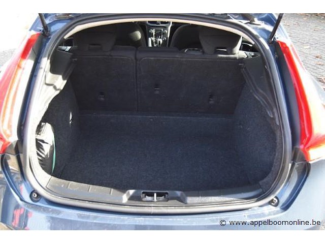 Personenwagen volvo, v40, datum eerste insch 08/11/2017, yv1mv7481j2466882, 1969cm³, 88kw, diesel, euro 6b, kilometerstand 194787km - afbeelding 9 van  17