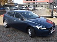 Personenwagen volvo, v40, datum eerste insch 08/11/2017, yv1mv7481j2466882, 1969cm³, 88kw, diesel, euro 6b, kilometerstand 194787km