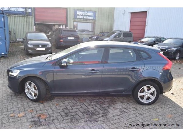 Personenwagen volvo, v40, datum eerste insch 08/11/2017, yv1mv7481j2466882, 1969cm³, 88kw, diesel, euro 6b, kilometerstand 194787km - afbeelding 14 van  17