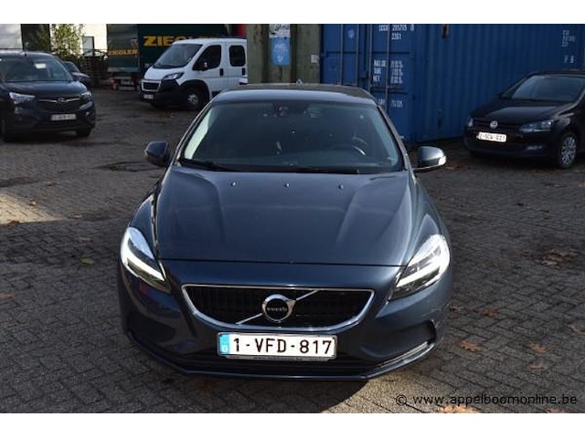 Personenwagen volvo, v40, datum eerste insch 09/10/2017, yv1mv7481j2461668, 1969cm³, 88kw, diesel, euro 6b, kilometerstand 225403km - afbeelding 9 van  16
