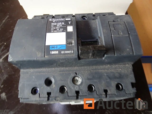 Pertinax montageplaat eh3m80eh, circuit breaker, schakelaar - afbeelding 2 van  7