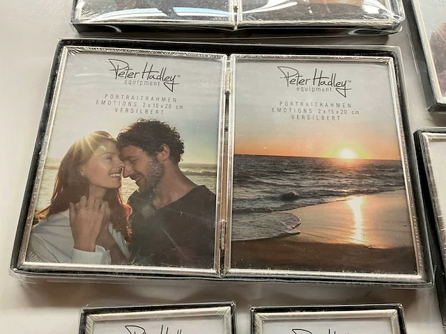 Peter hadley diverse verzilverde fotolijsten (13x) - afbeelding 3 van  8