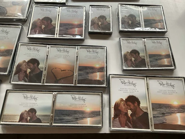 Peter hadley diverse verzilverde fotolijsten (13x) - afbeelding 6 van  8