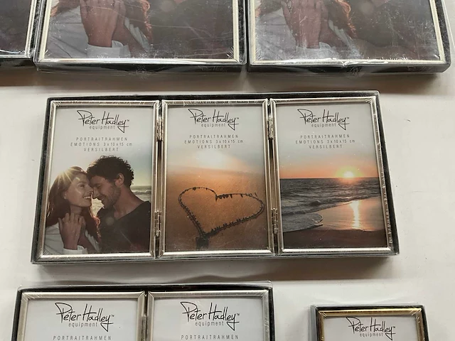 Peter hadley diverse verzilverde fotolijsten (19x) - afbeelding 10 van  11