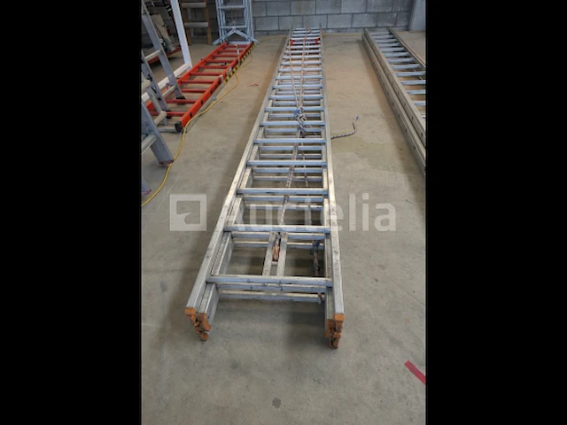 Petry sso 320 aluminium ladder met drievoudig element - afbeelding 1 van  9