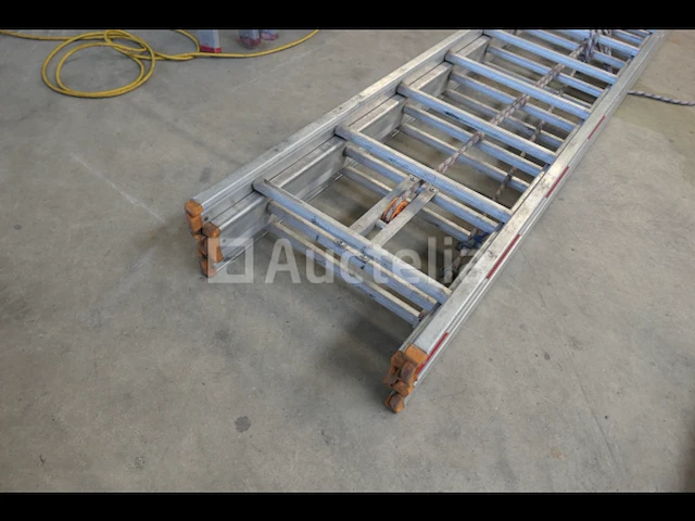 Petry sso 320 aluminium ladder met drievoudig element - afbeelding 4 van  9