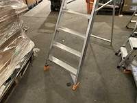 Petry tio 107 aluminium trapladder - afbeelding 2 van  5
