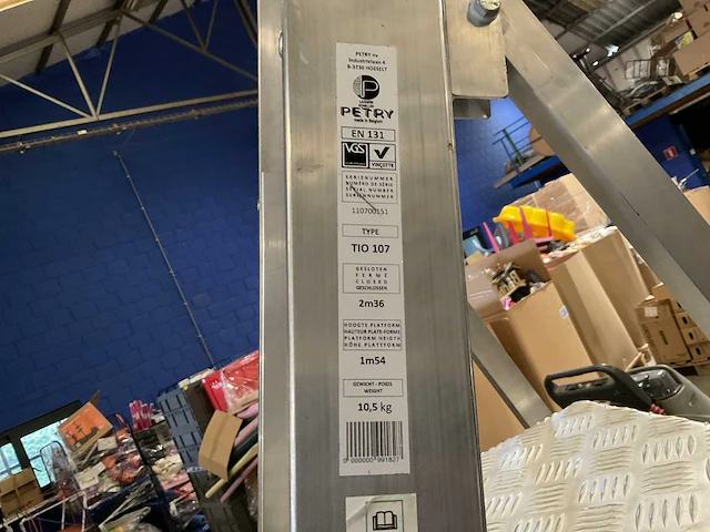 Petry tio 107 aluminium trapladder - afbeelding 4 van  5