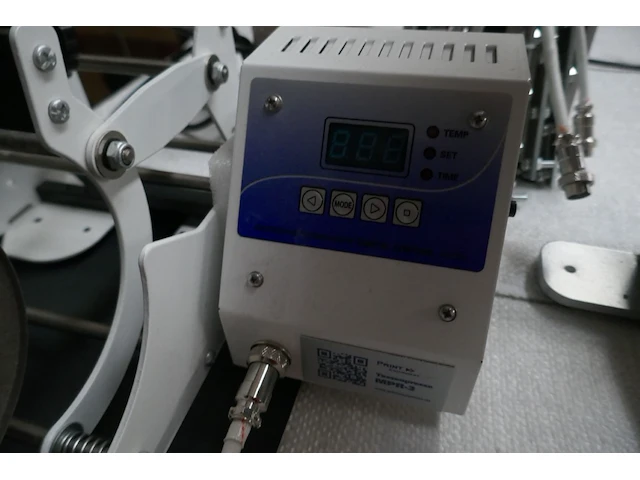 Pettenpres print equipment + tassenpres print - afbeelding 8 van  8