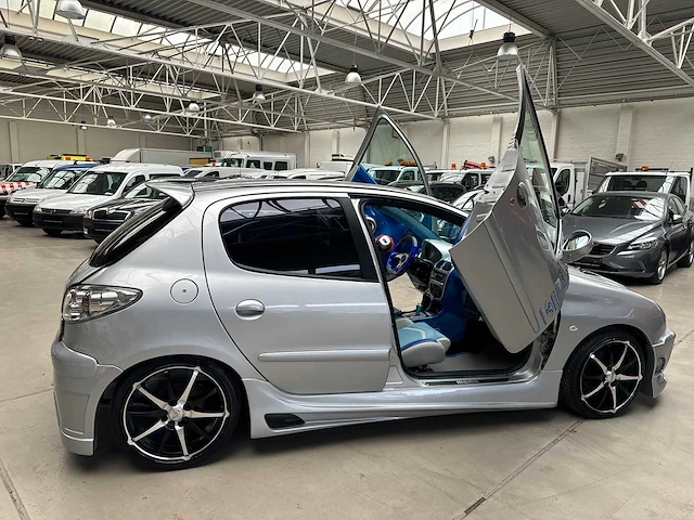 Peugeot - 2001 - 206 - tuning - afbeelding 12 van  20