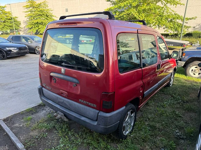 Peugeot - 2002 - partner - personenauto - afbeelding 13 van  16