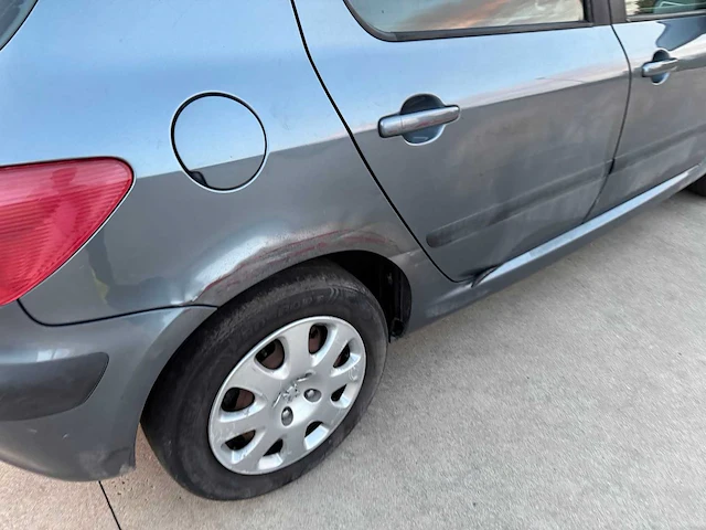 Peugeot - 2005 - 307 - personenauto - afbeelding 2 van  21