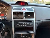 Peugeot - 2005 - 307 - personenauto - afbeelding 13 van  21