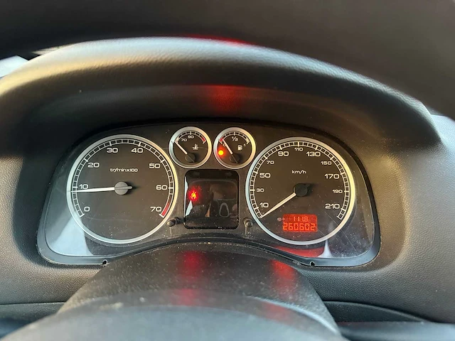 Peugeot - 2005 - 307 - personenauto - afbeelding 14 van  21
