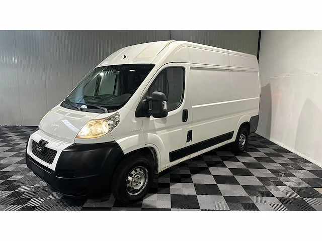 Peugeot - 2006 - boxer - personenauto - afbeelding 14 van  20