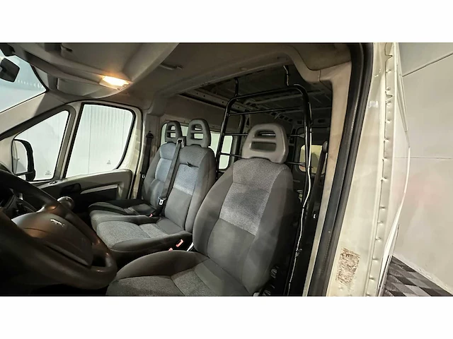 Peugeot - 2006 - boxer - personenauto - afbeelding 15 van  20