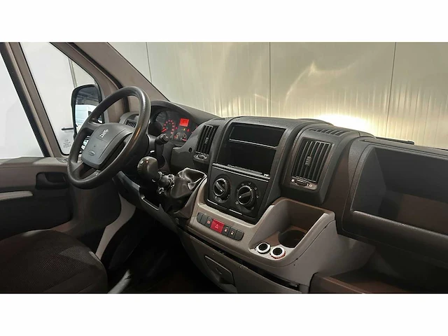 Peugeot - 2006 - boxer - personenauto - afbeelding 19 van  20
