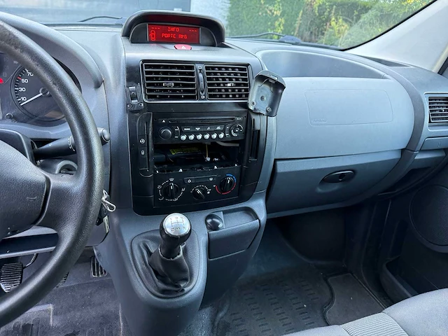 Peugeot - 2008 - expert tepe - minibus - personenauto - afbeelding 13 van  24