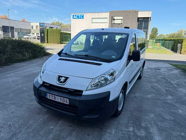 Peugeot - 2008 - expert tepe - minibus - personenauto - afbeelding 19 van  24