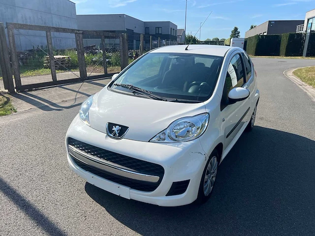 Peugeot - 2009 - 107 - personenauto - afbeelding 22 van  28
