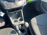 Peugeot - 2009 - 107 - personenauto - afbeelding 18 van  28