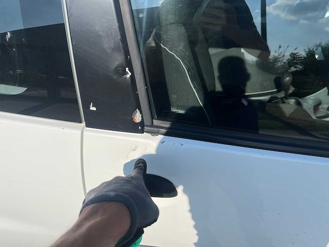 Peugeot - 2009 - 107 - personenauto - afbeelding 25 van  28