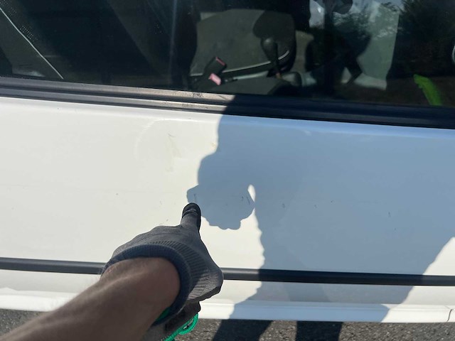 Peugeot - 2009 - 107 - personenauto - afbeelding 26 van  28