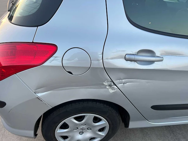 Peugeot - 2009 - 308 - personenauto - afbeelding 9 van  24