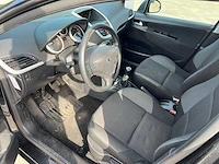Peugeot - 2011 - 207 - personenauto - afbeelding 11 van  31