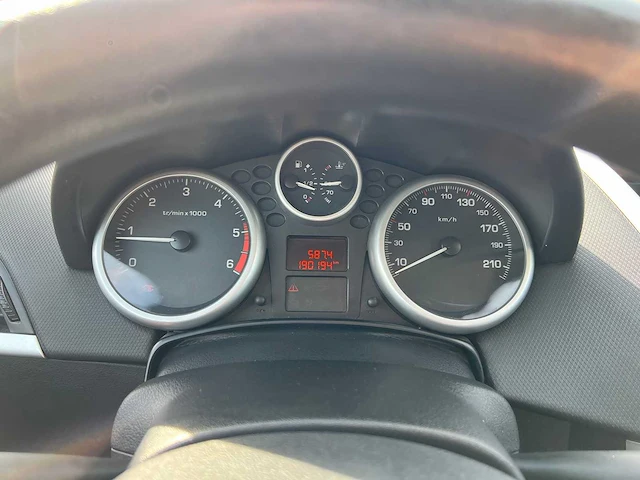 Peugeot - 2011 - 207 - personenauto - afbeelding 18 van  31