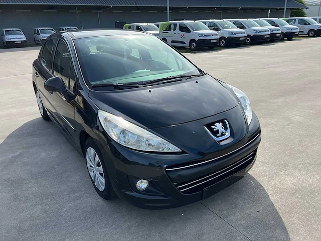 Peugeot - 2011 - 207 - personenauto - afbeelding 23 van  31