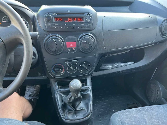 Peugeot - 2011 - bipper - personenauto - afbeelding 20 van  30