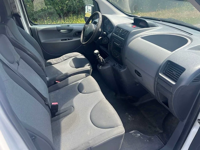 Peugeot - 2013 - expert - personenauto - afbeelding 8 van  30