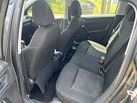 Peugeot - 2014 - 208 - personenauto - afbeelding 13 van  27