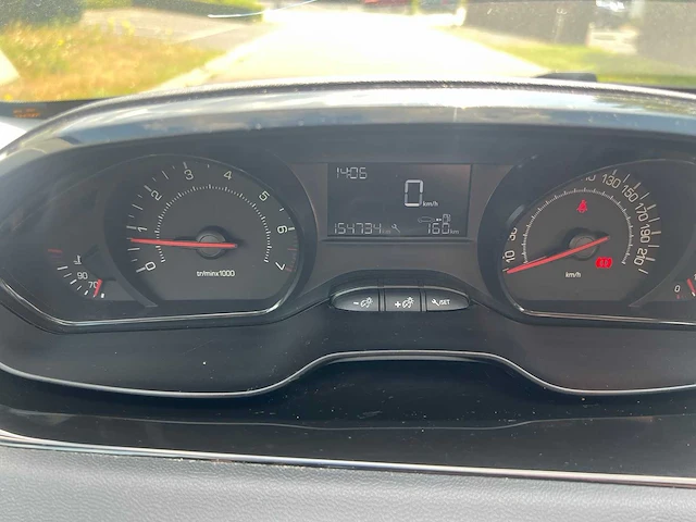 Peugeot - 2014 - 208 - personenauto - afbeelding 17 van  27