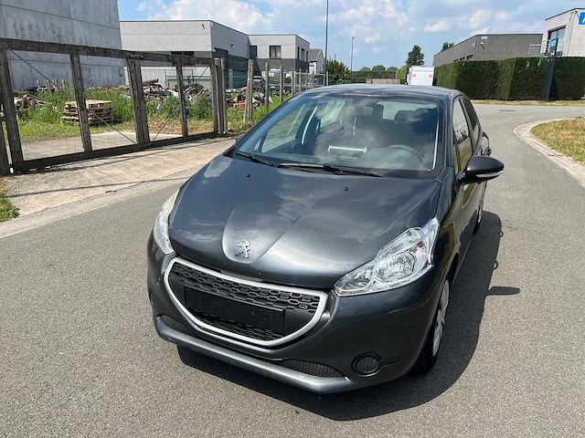 Peugeot - 2014 - 208 - personenauto - afbeelding 21 van  27