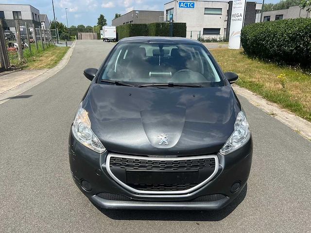 Peugeot - 2014 - 208 - personenauto - afbeelding 22 van  27