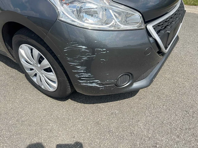 Peugeot - 2014 - 208 - personenauto - afbeelding 24 van  27