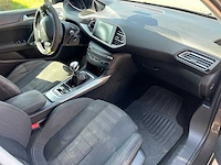 Peugeot - 2015 - 308 - personenauto - afbeelding 18 van  22