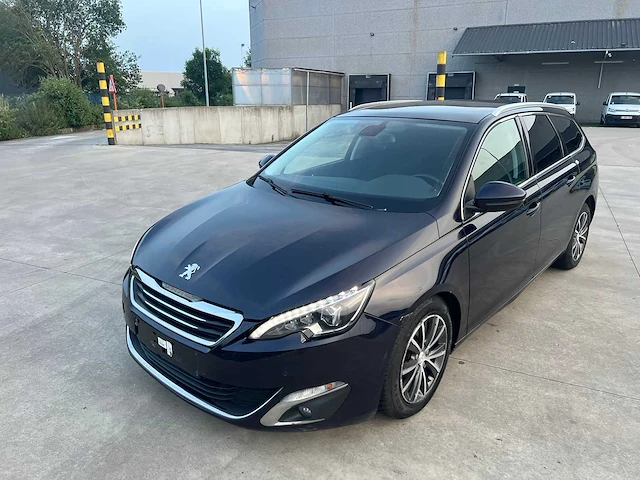 Peugeot - 2015 - 308 - personenauto - afbeelding 17 van  23