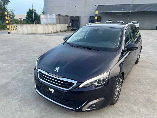 Peugeot - 2015 - 308 - personenauto - afbeelding 18 van  23